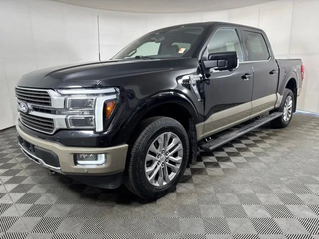 Certified Used 2025 Agate Black Metallic Ford King Ranch image 8