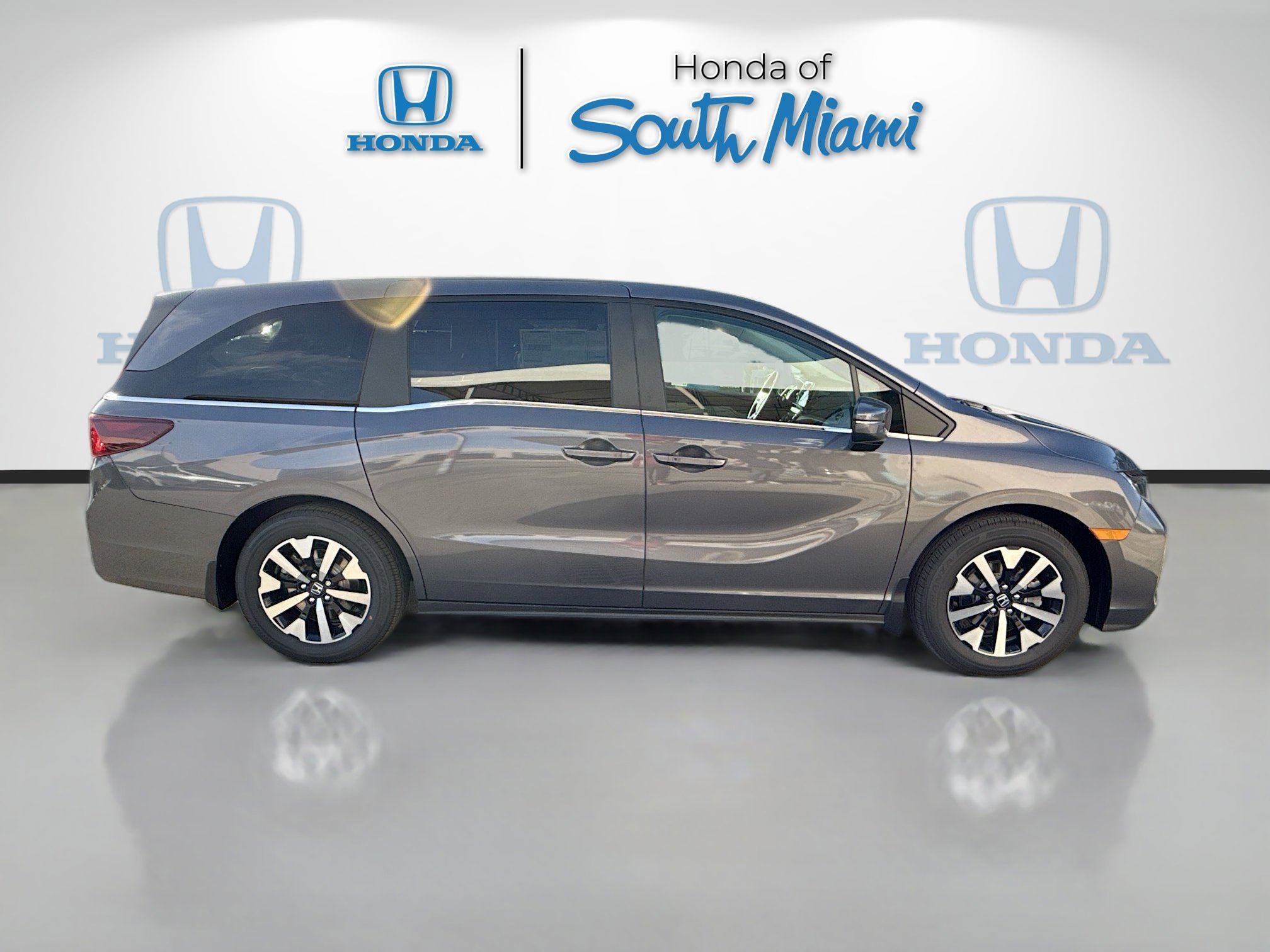 2026 Honda Odyssey EX-L - Photo 8