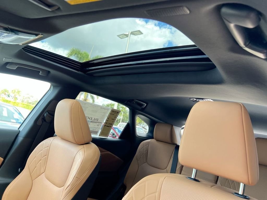 2026 Lexus RX 350h Premium - Photo 18