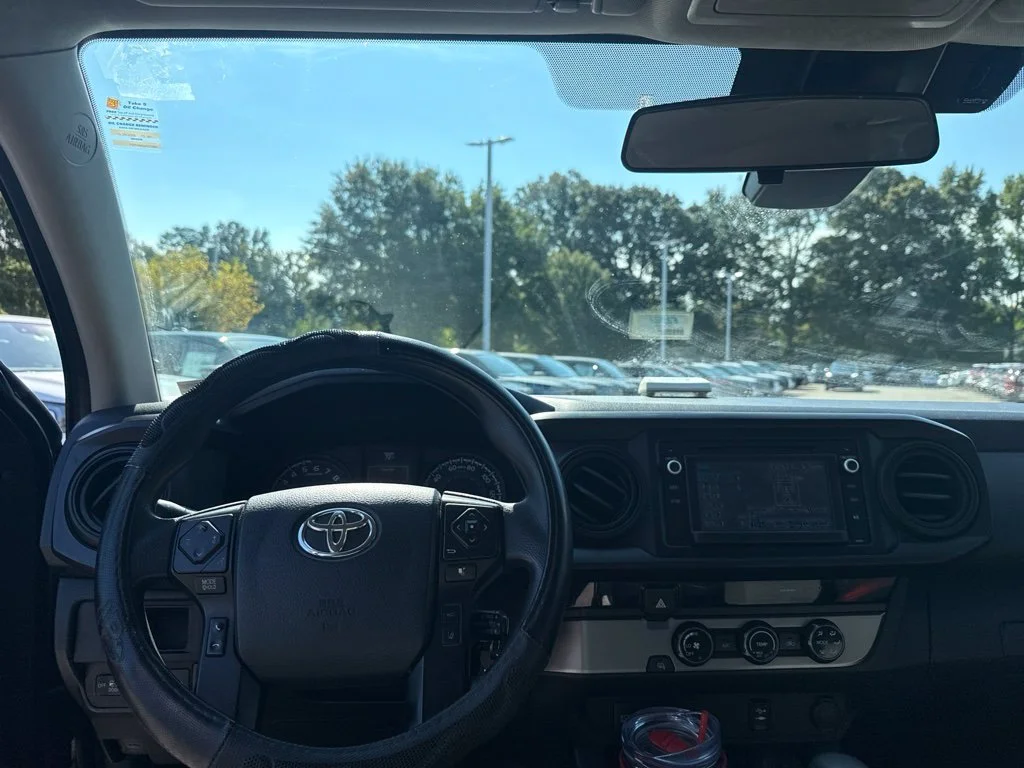 Used 2018 Black Toyota SR image 18