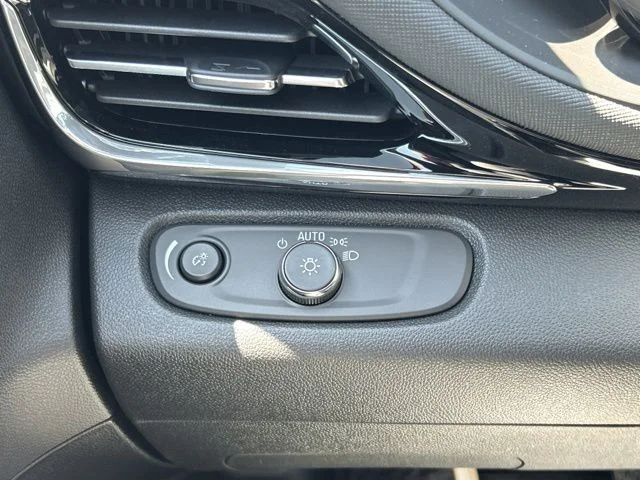 2026 Buick Envista Sport Touring - Photo 28