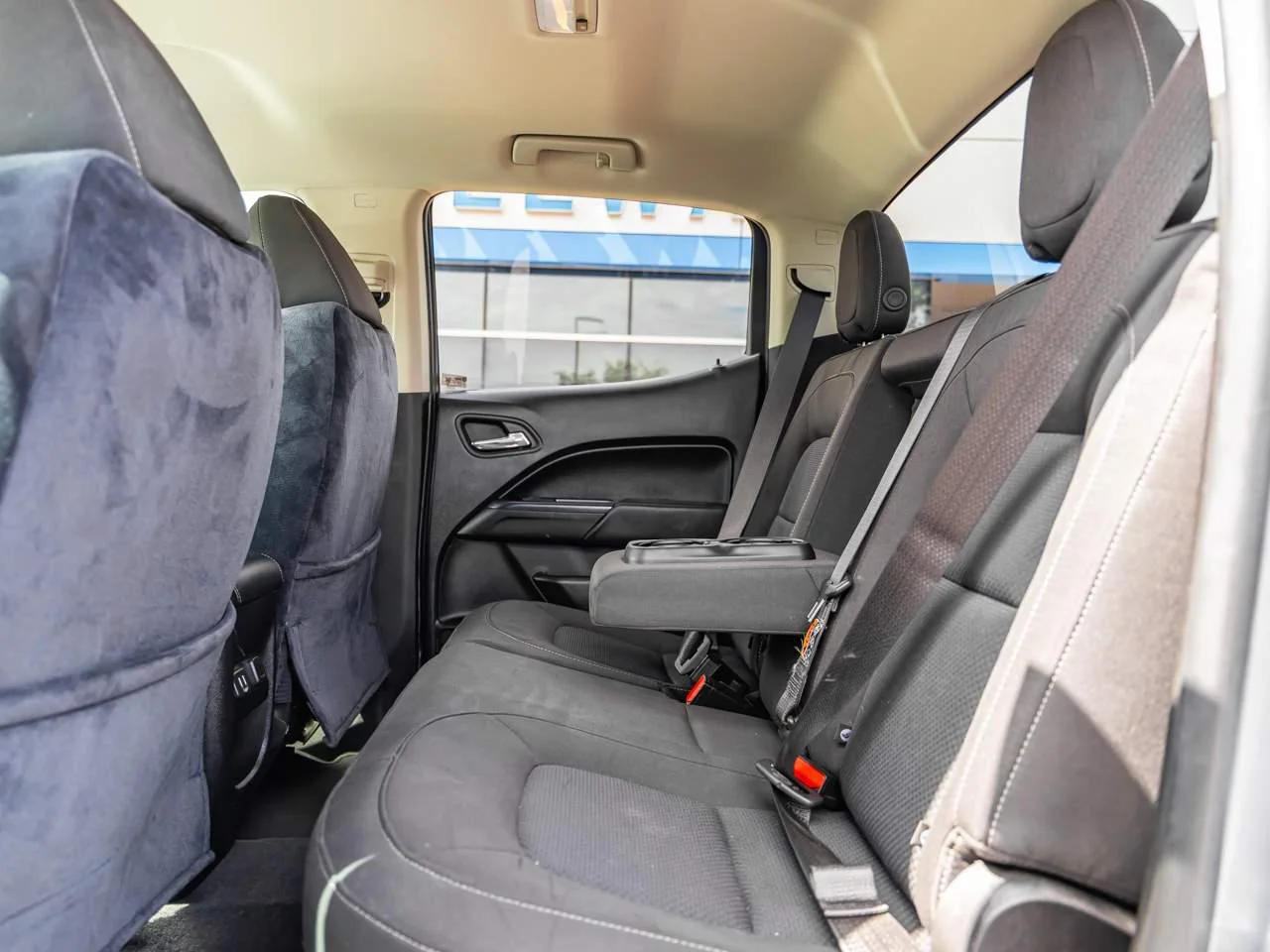 Used 2020 SATIN STEEL METALLIC Chevrolet 2WD LT image 18