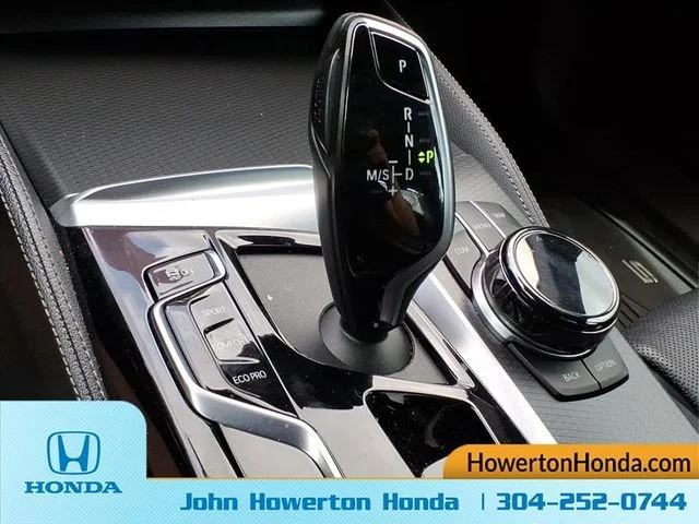 Used 2022 Black BMW 540i xDrive image 25