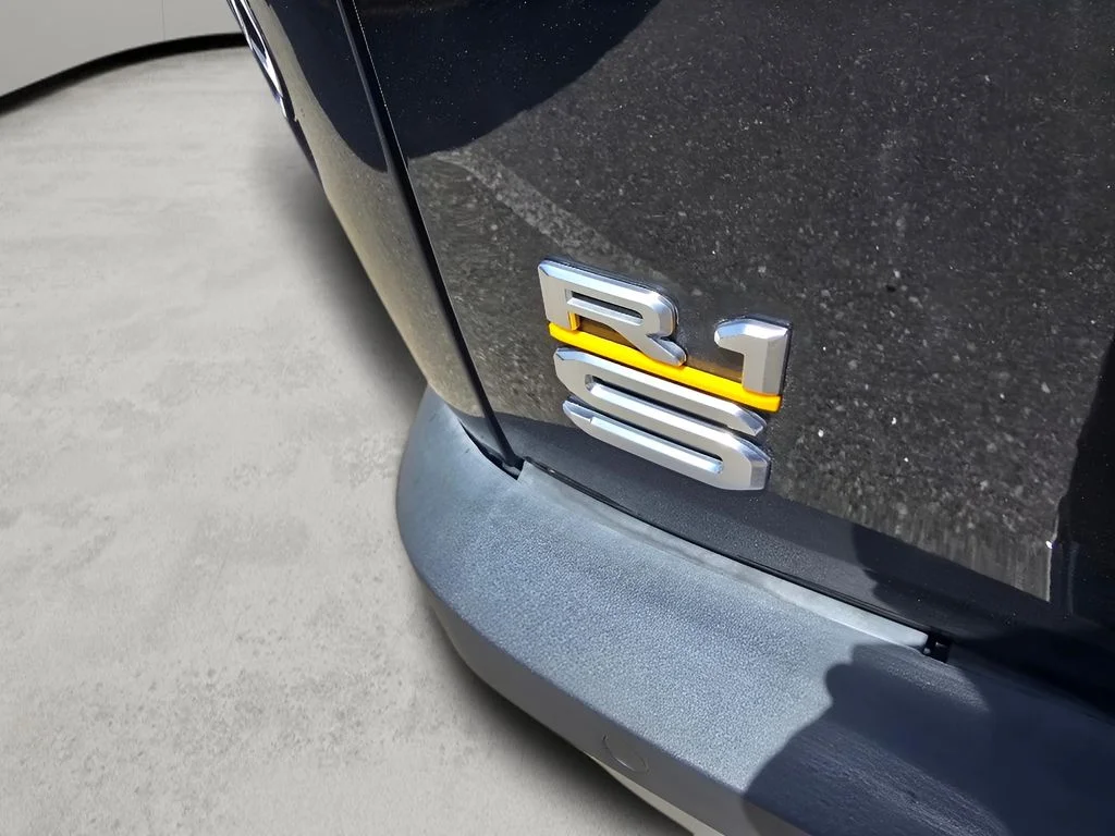Used 2024 Midnight Rivian Adventure image 18