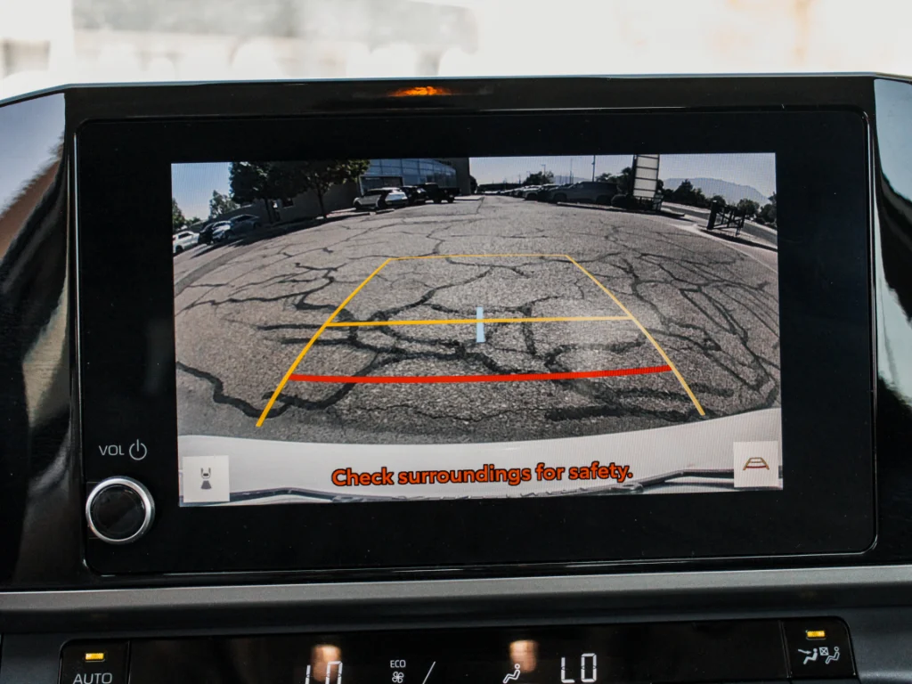 Used 2025 Wind Chill Pearl Toyota XSE image 22