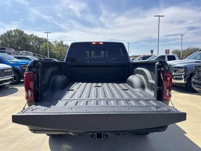 New 2027 Diamond Black Crystal Pearl-Coat Exterior Paint RAM Laramie image 24
