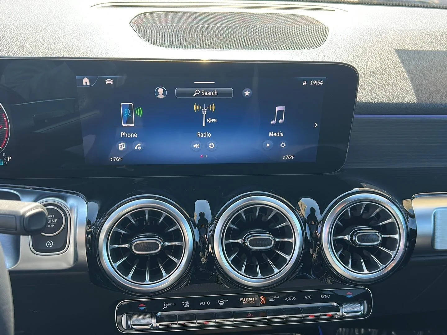 New 2026 Mountain Grey Metallic Mercedes-Benz GLB 250 image 15