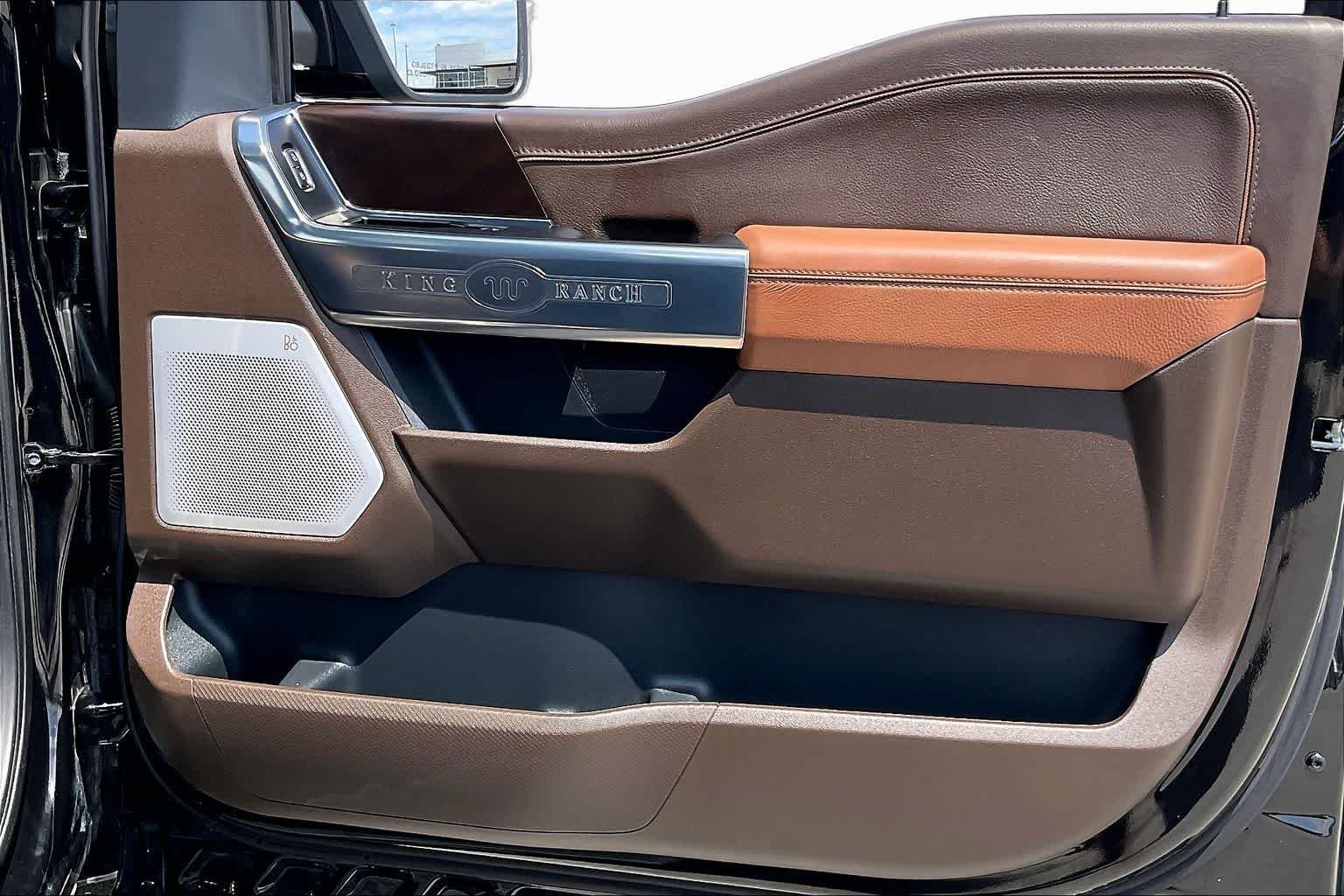 Used 2025 Agate Black/Marsh Gray Ford King Ranch image 23