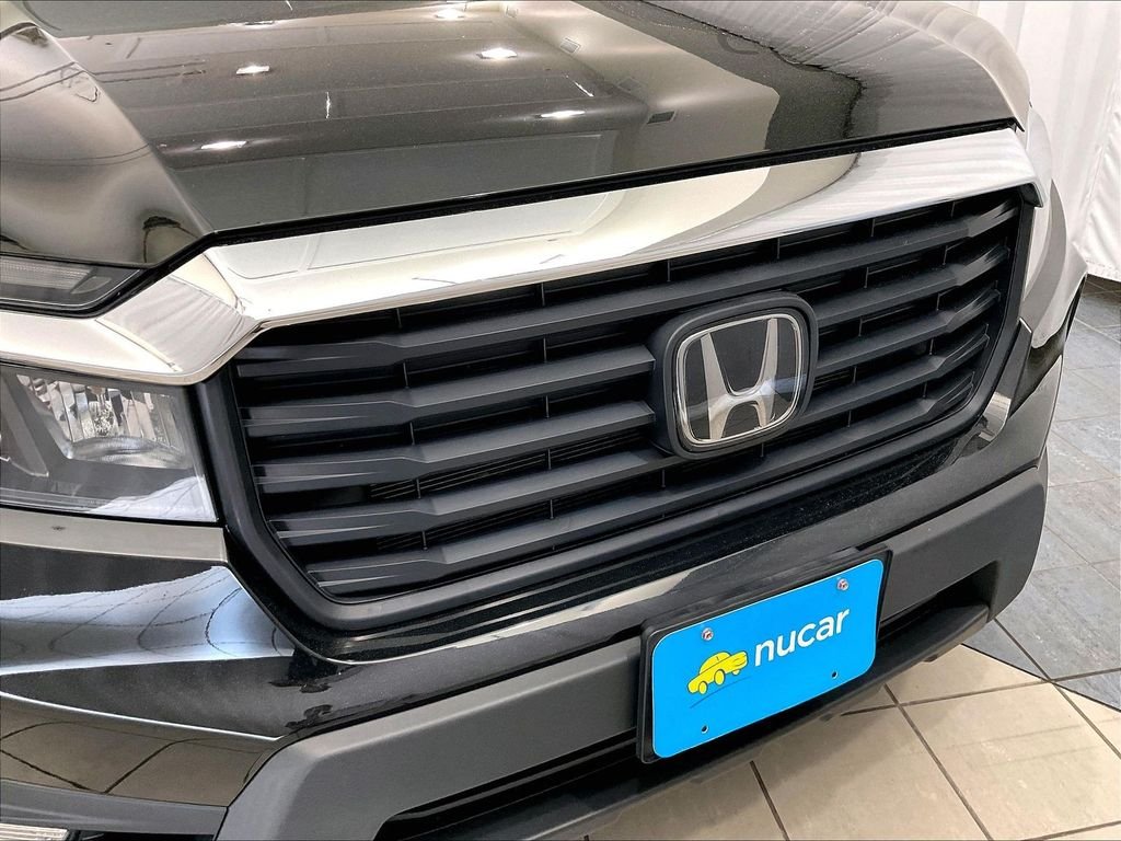 Used 2023 Black Honda RTL image 33