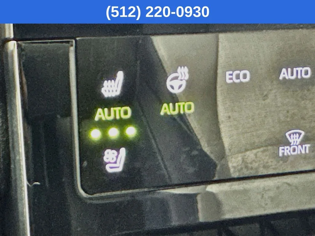 Used 2023 White Subaru Touring image 25