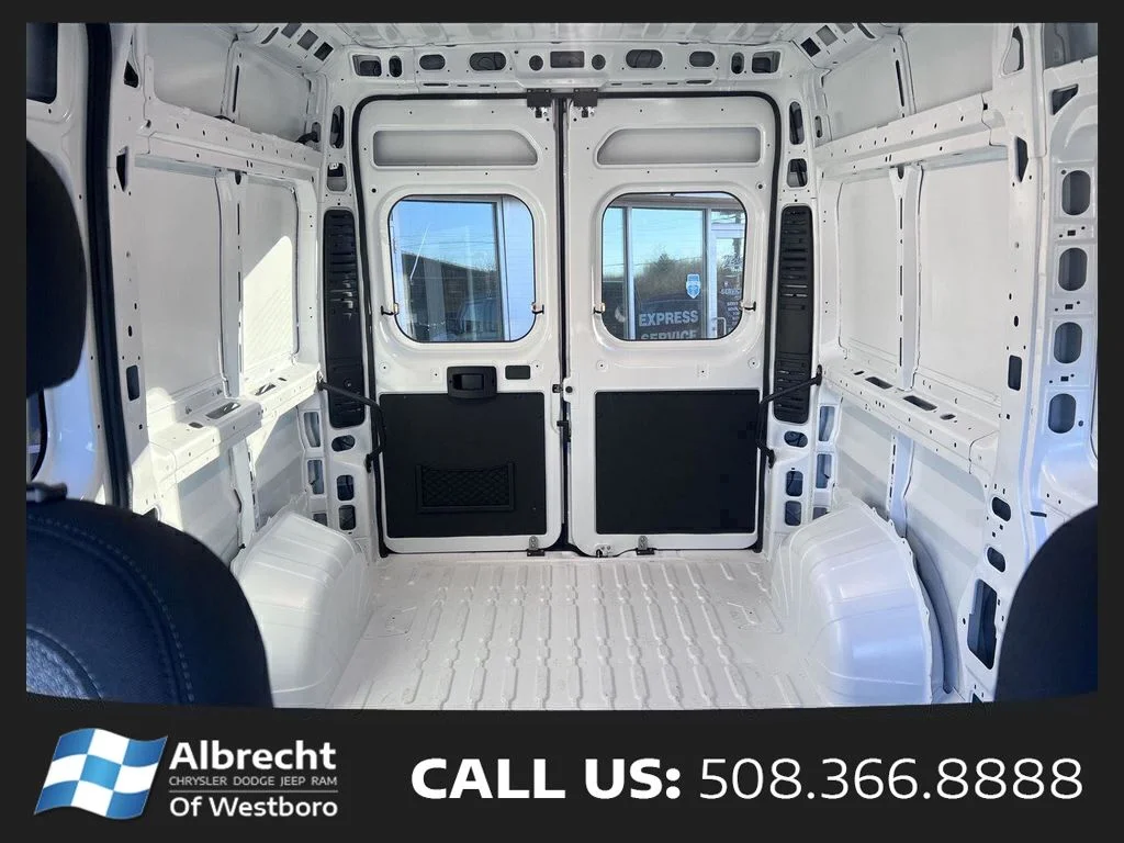New 2026 Bright White Clear-Coat Exterior Paint RAM High Roof image 10