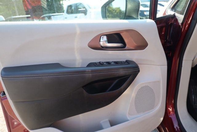 Used 2023 Red Chrysler LX image 23
