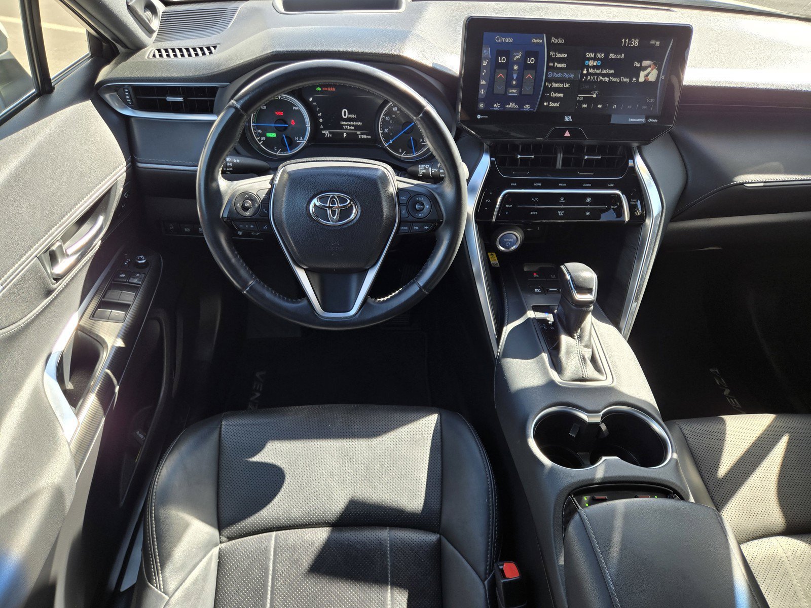 Used 2021  Toyota  image 13
