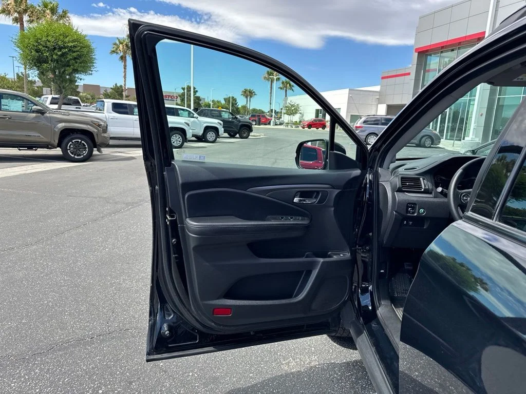 Used 2019 Black Honda Sport image 13
