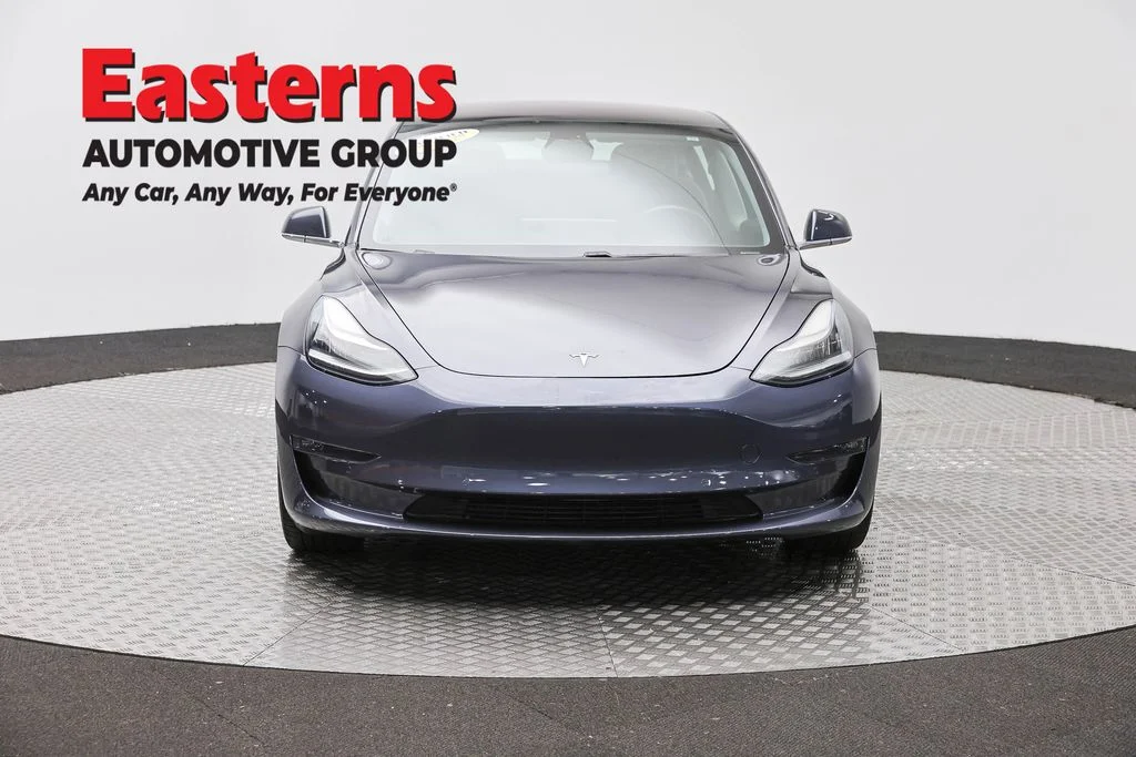 Used 2018 Gray Tesla Long Range image 2