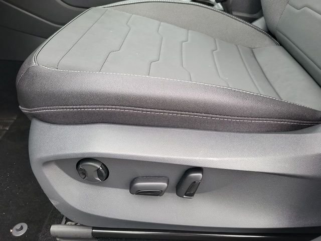 New 2026 Gray Volkswagen 1.5T SE Black image 12