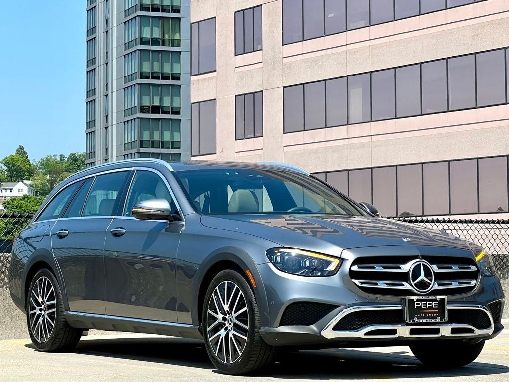 2023 Mercedes-Benz E-Class E450 4MATIC All-Terrain's photo