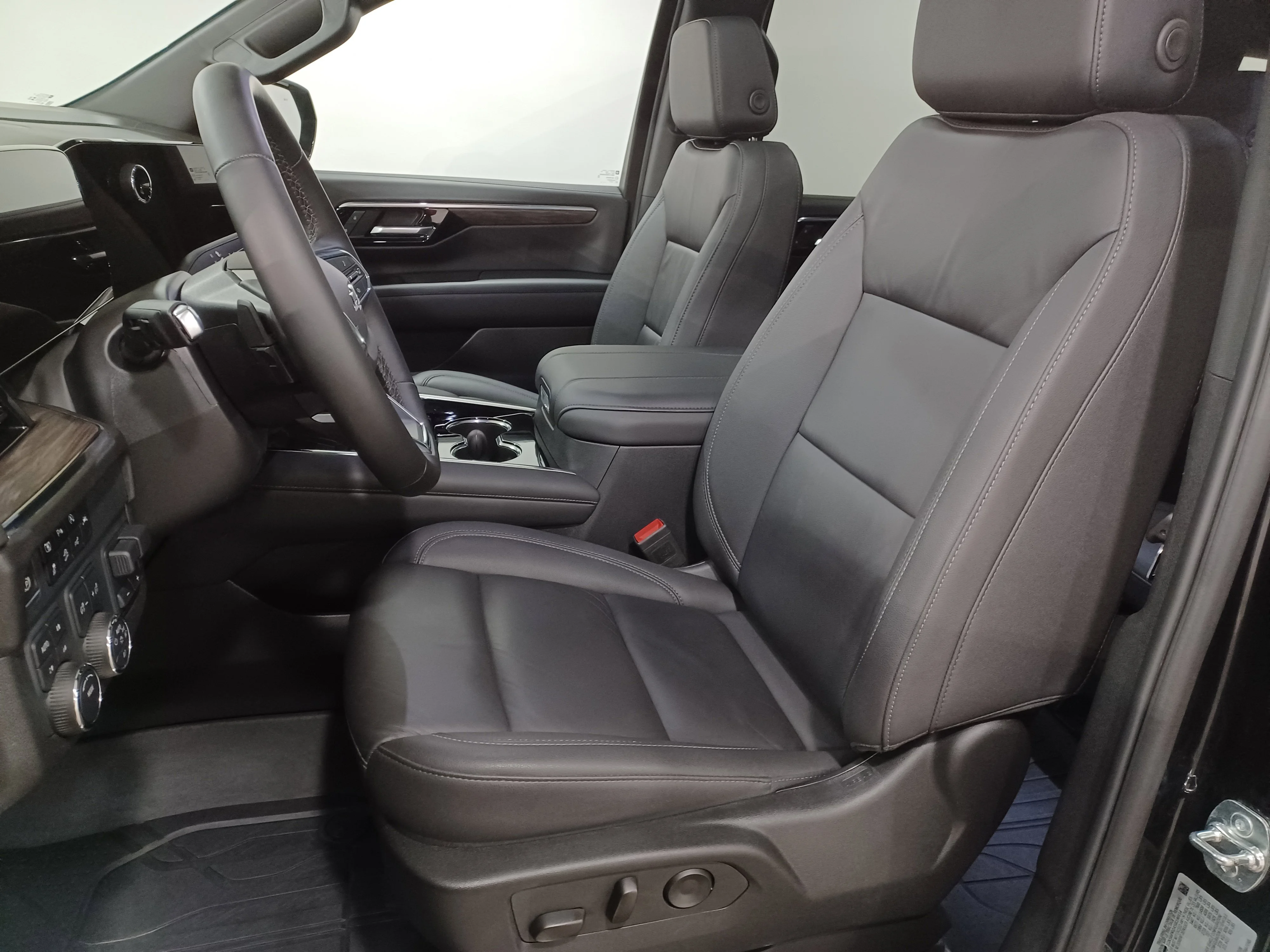 Certified Used 2025 Black Chevrolet Z71 4x4*7 Pass | Remote Start | Adaptive Cruise | Nav | 360 Cam | Pano Roof | Htd Leather image 10