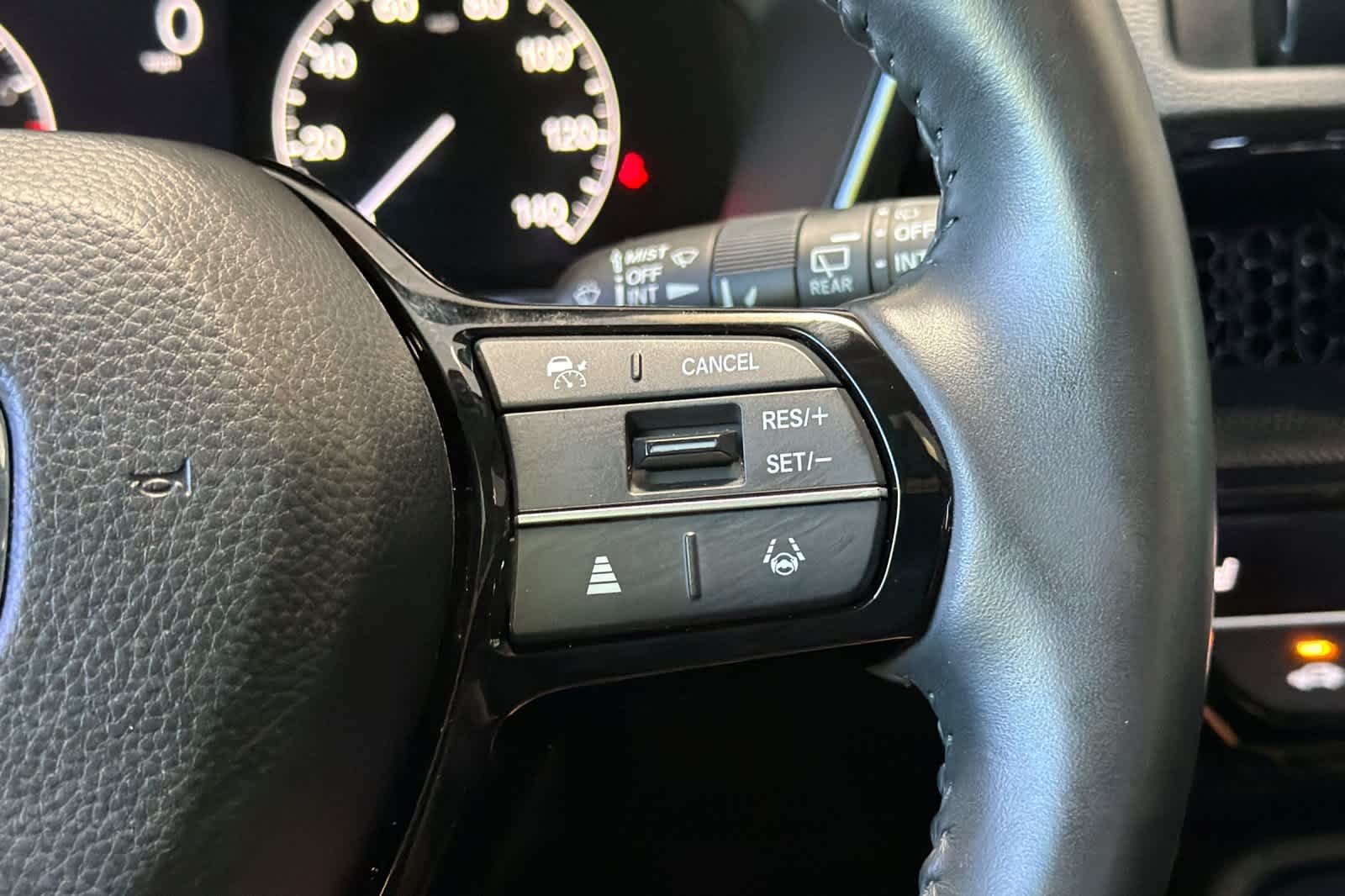 Used 2024 Lunar Silver Metallic Honda EX-L image 27