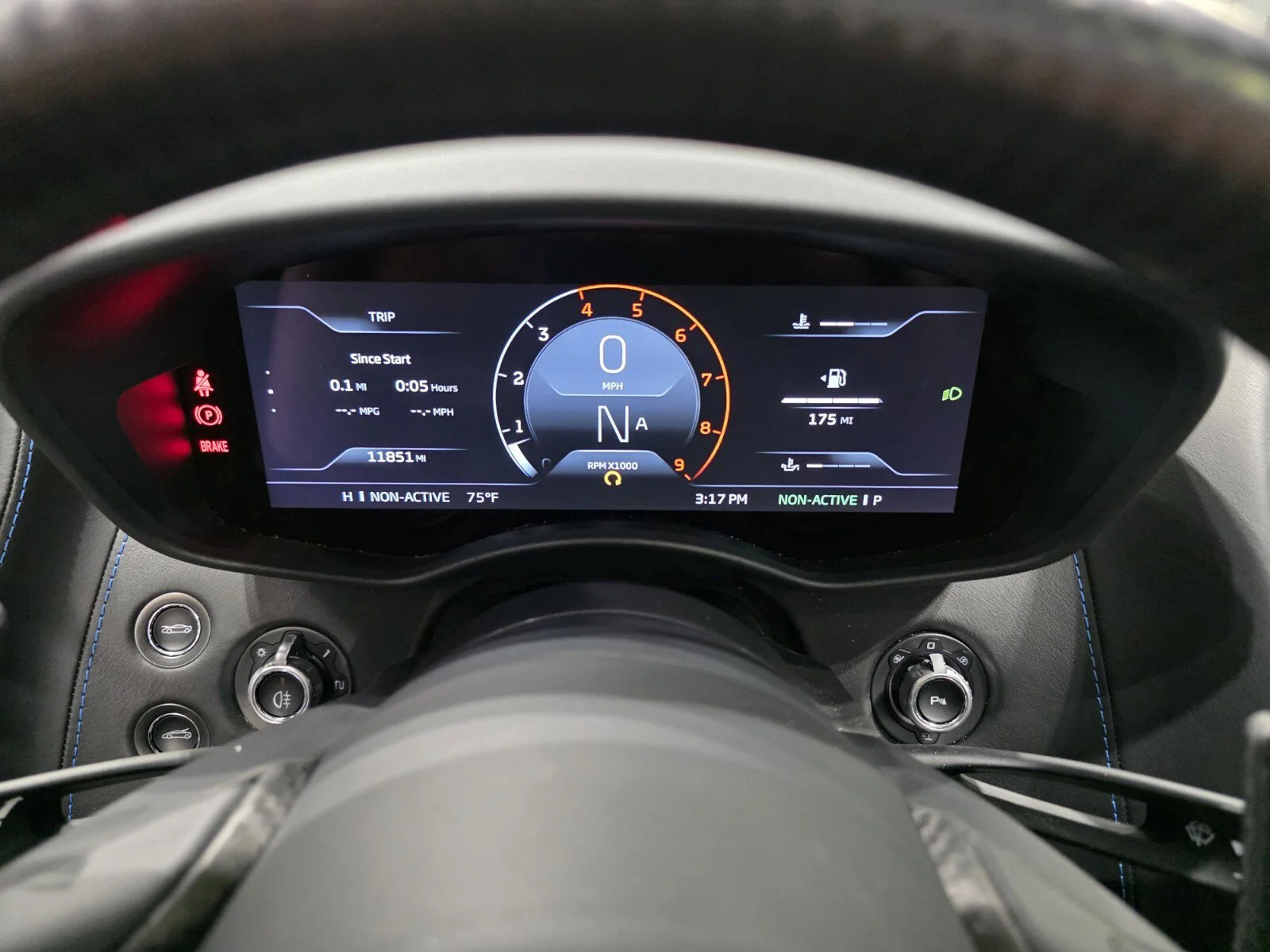 Used 2023 MSO Volcano Blue McLaren  image 11