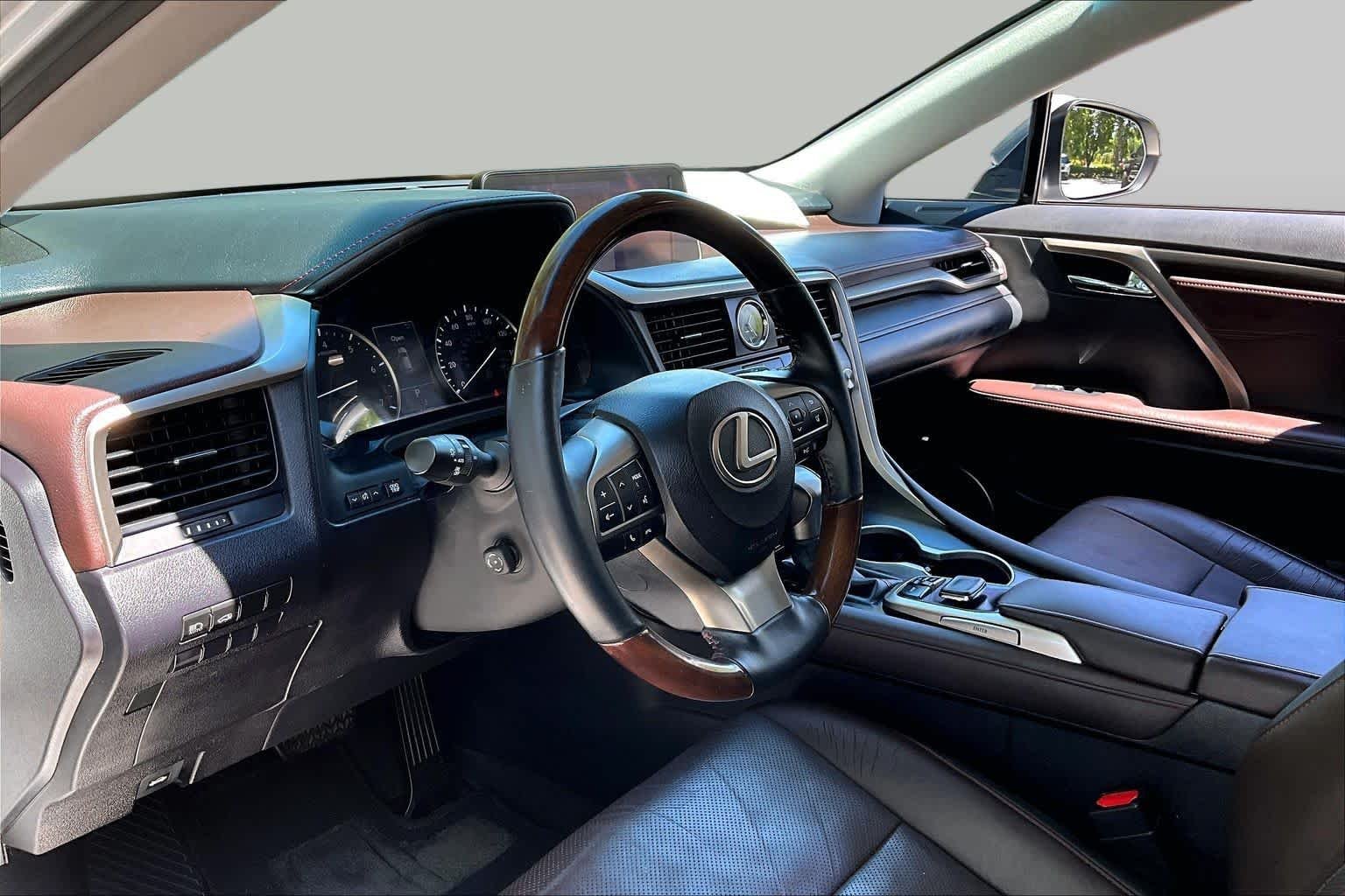Used 2016 Silver Lining Metallic Lexus  image 18