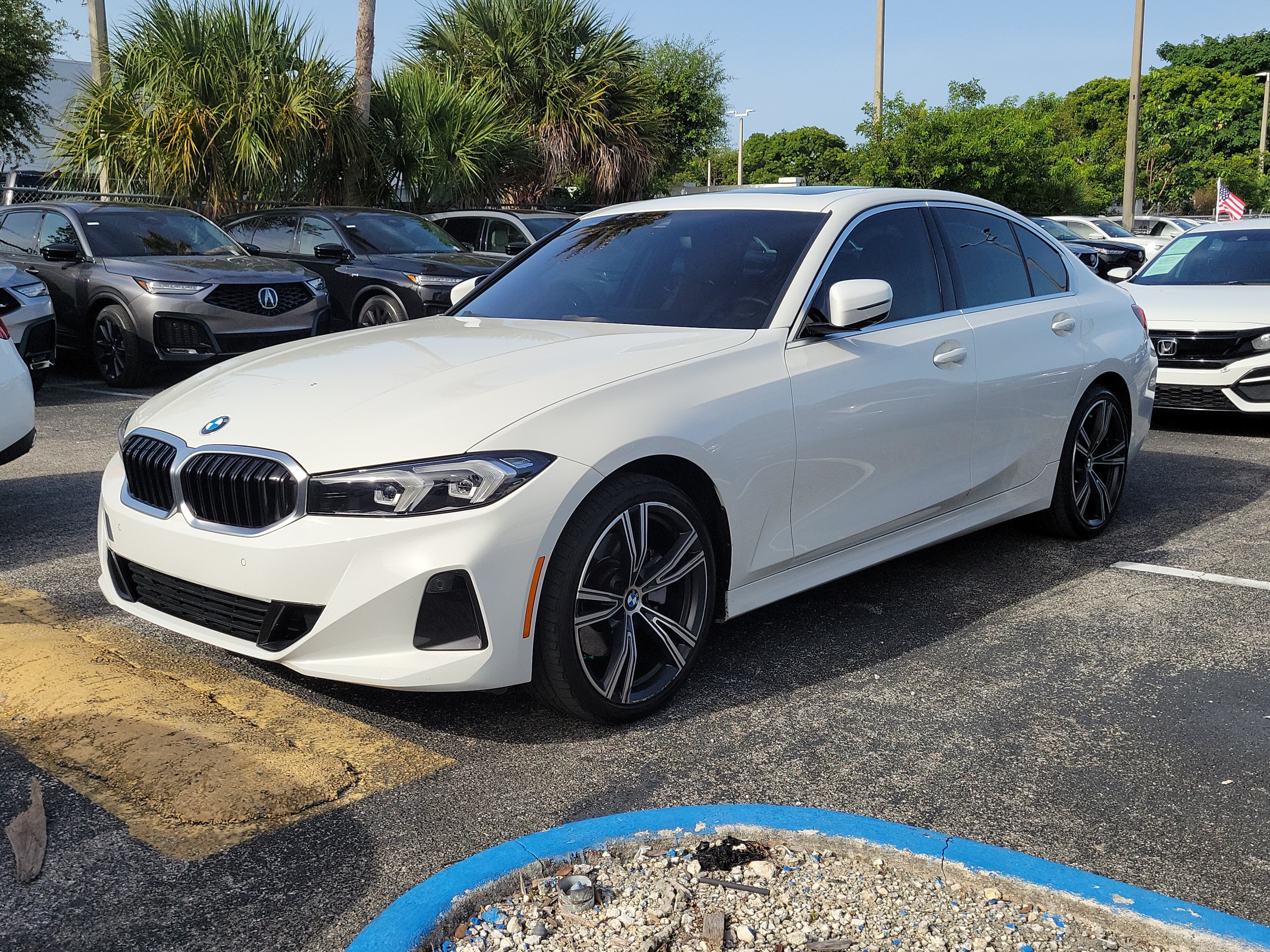 Used 2024 Alpine White BMW 330i image 2