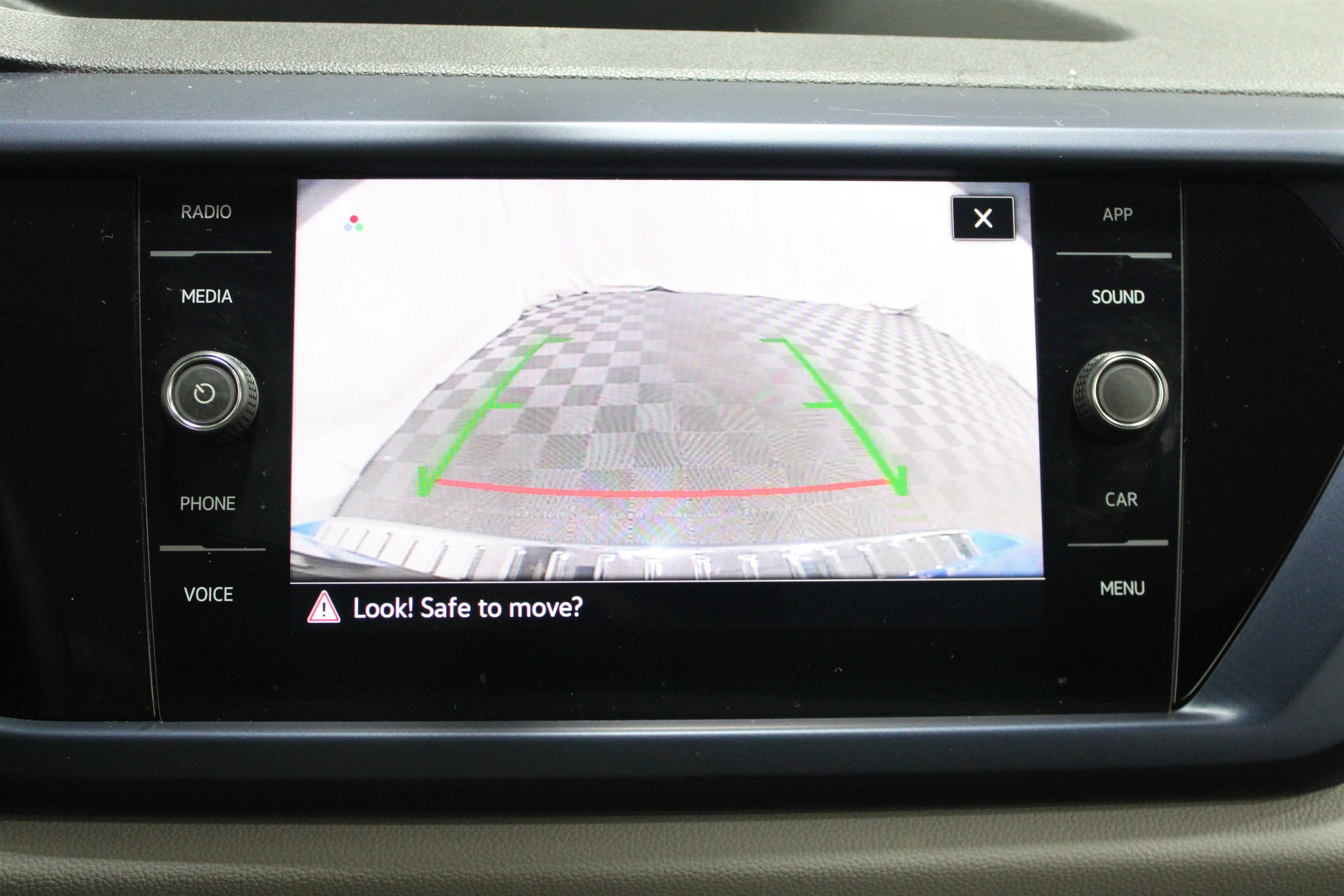 2022 Volkswagen Taos SE - Photo 14