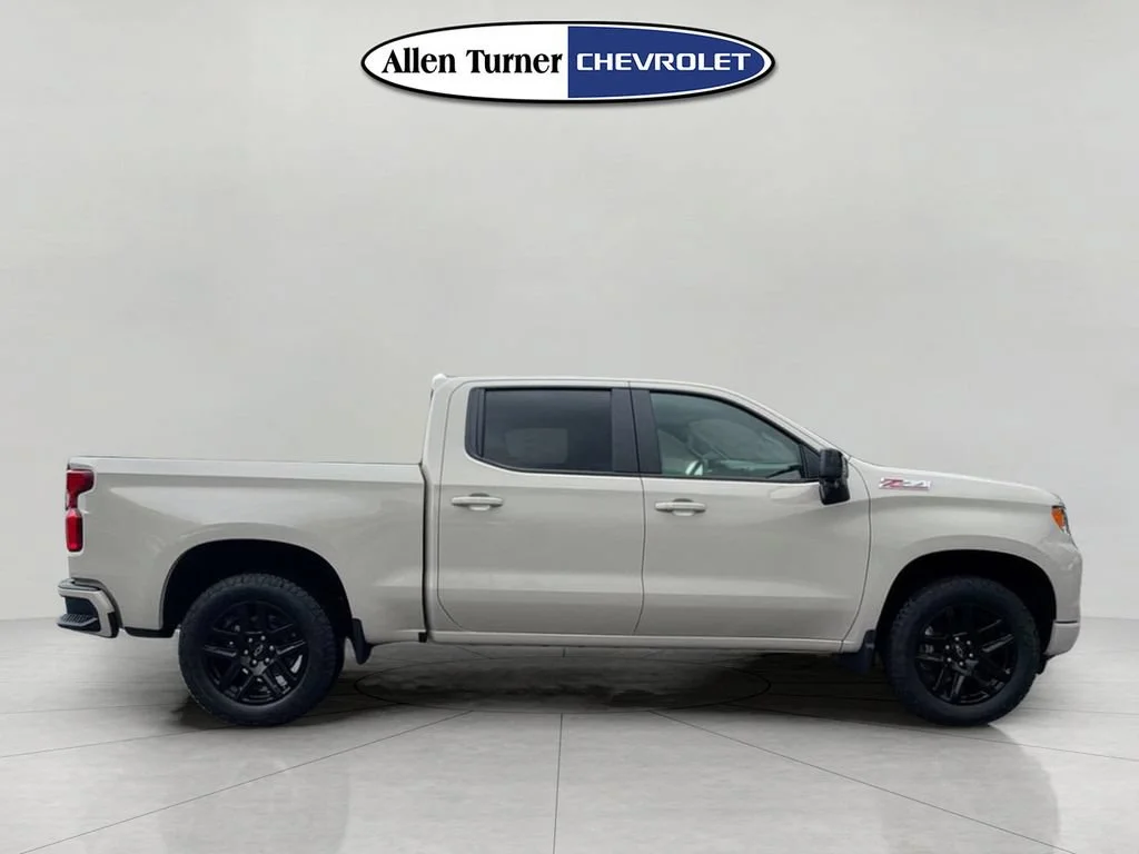New 2026 White Sands Chevrolet RST image 3