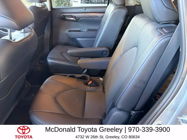 Used 2026  Toyota Limited image 24