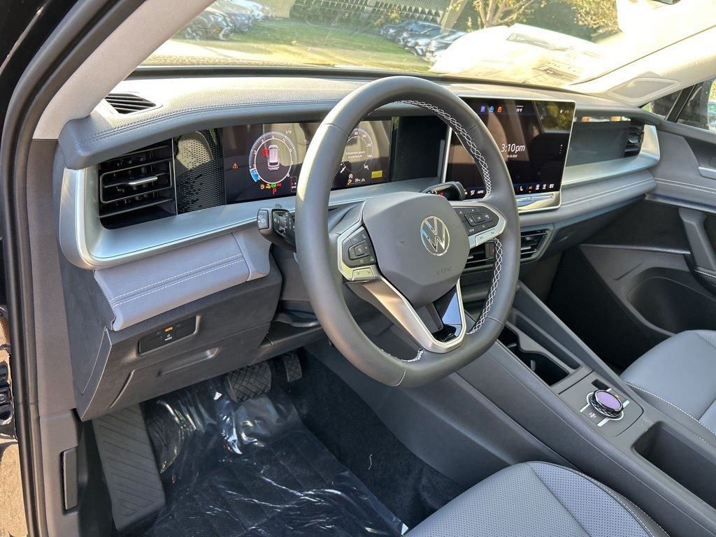 New 2026 Black Volkswagen 2.0T SE image 23