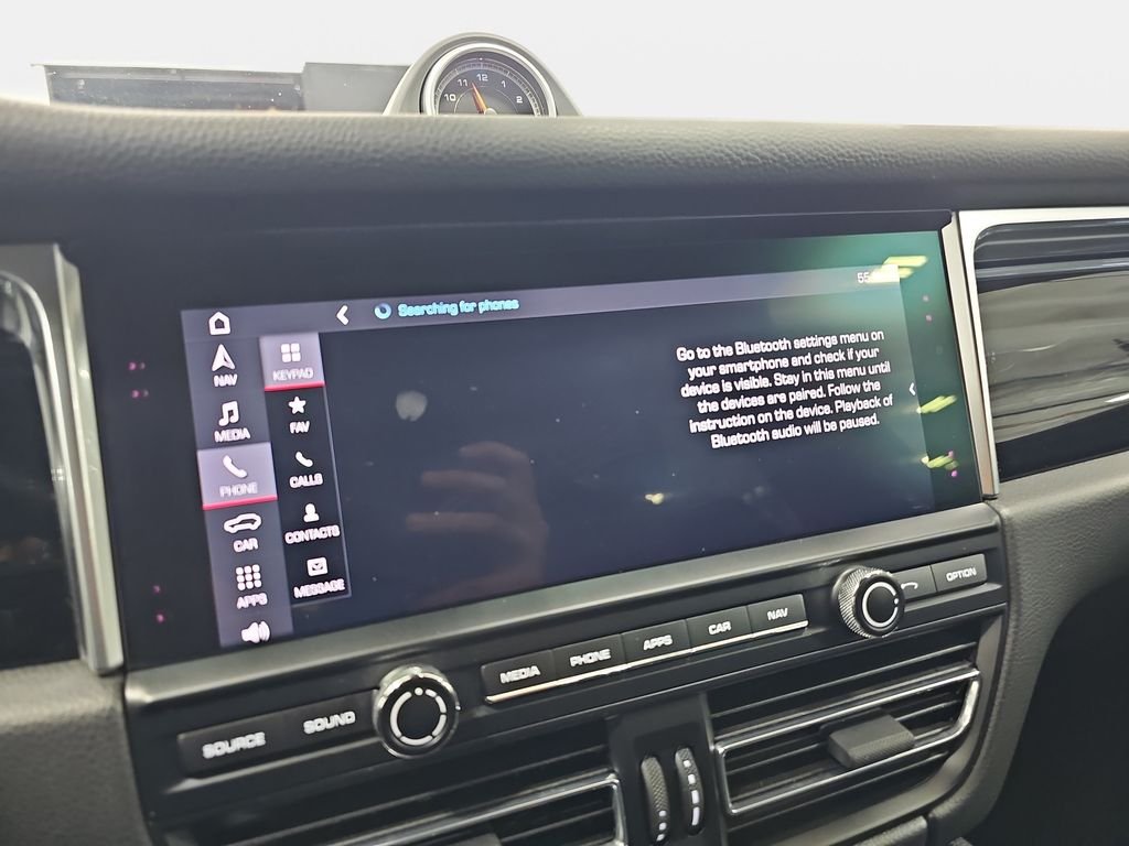 Used 2021  Porsche Base image 23