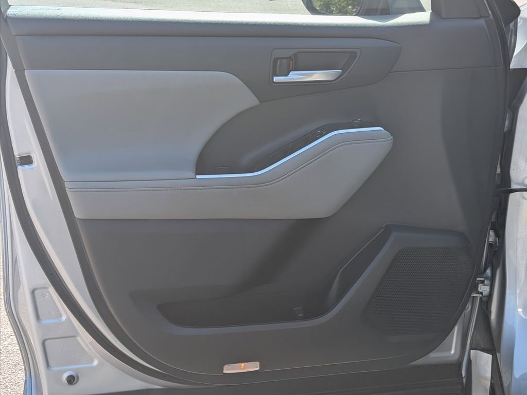 Certified Used 2023 Silver Toyota XLE image 9