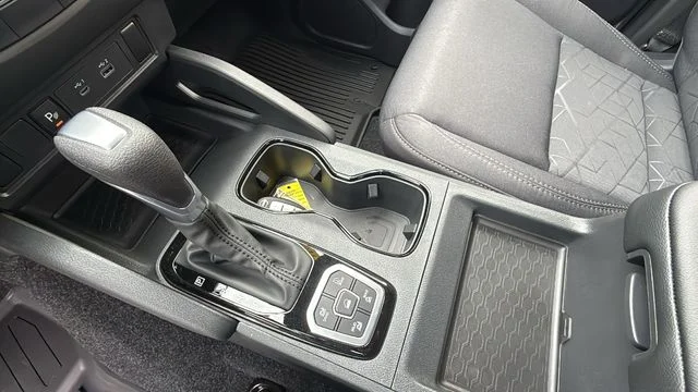 2026 Nissan Frontier SV - Photo 13