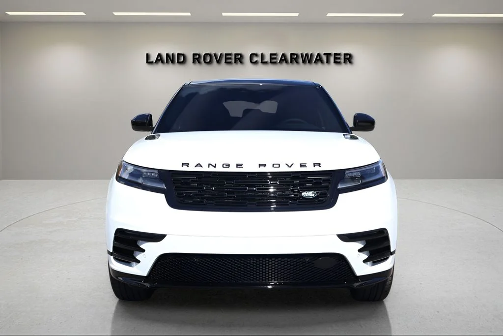 New 2026 Fuji White Land Rover Dynamic SE image 8