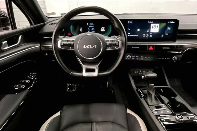 Used 2025 Snow White Pearl Kia GT-Line image 6