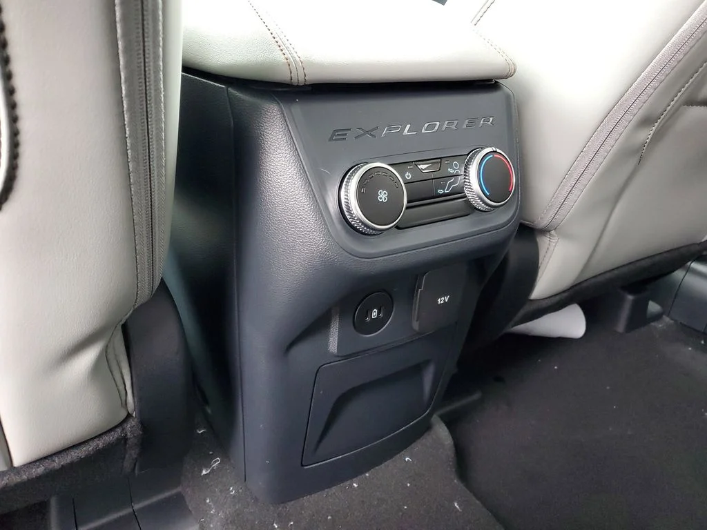 New 2026 Vapor Blue Metallic Ford Active image 26