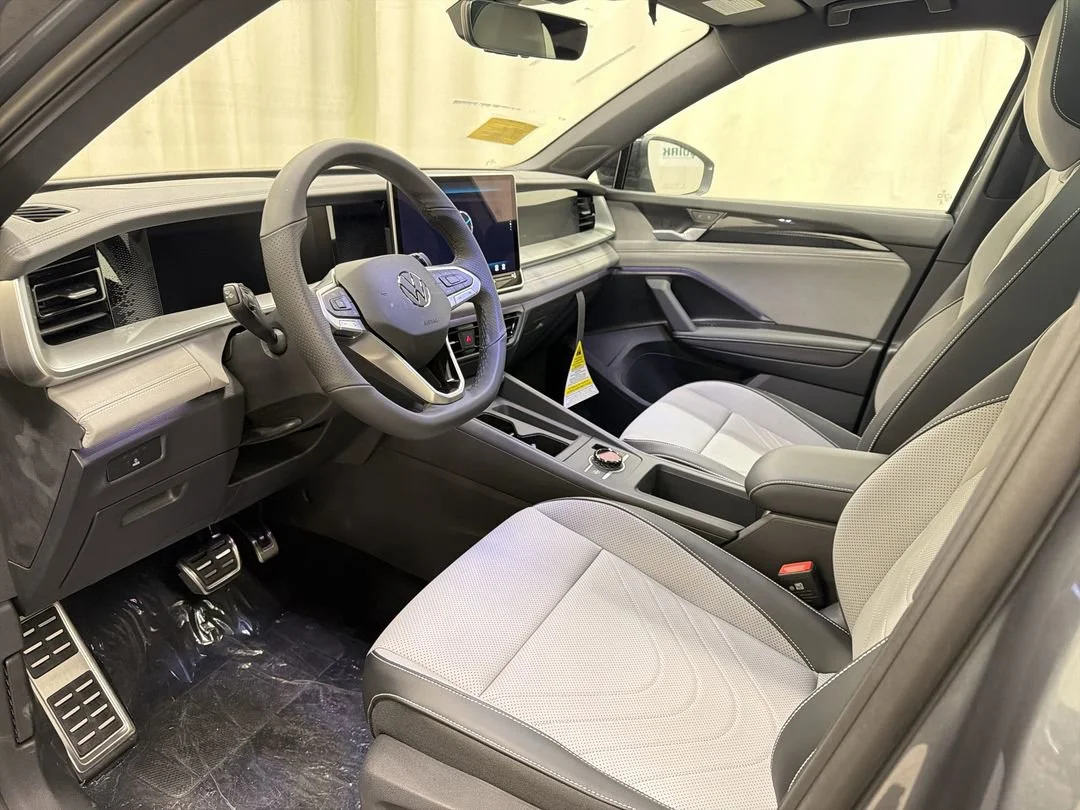 New 2026 Platinum Gray Metallic Volkswagen SE R-Line Black image 14