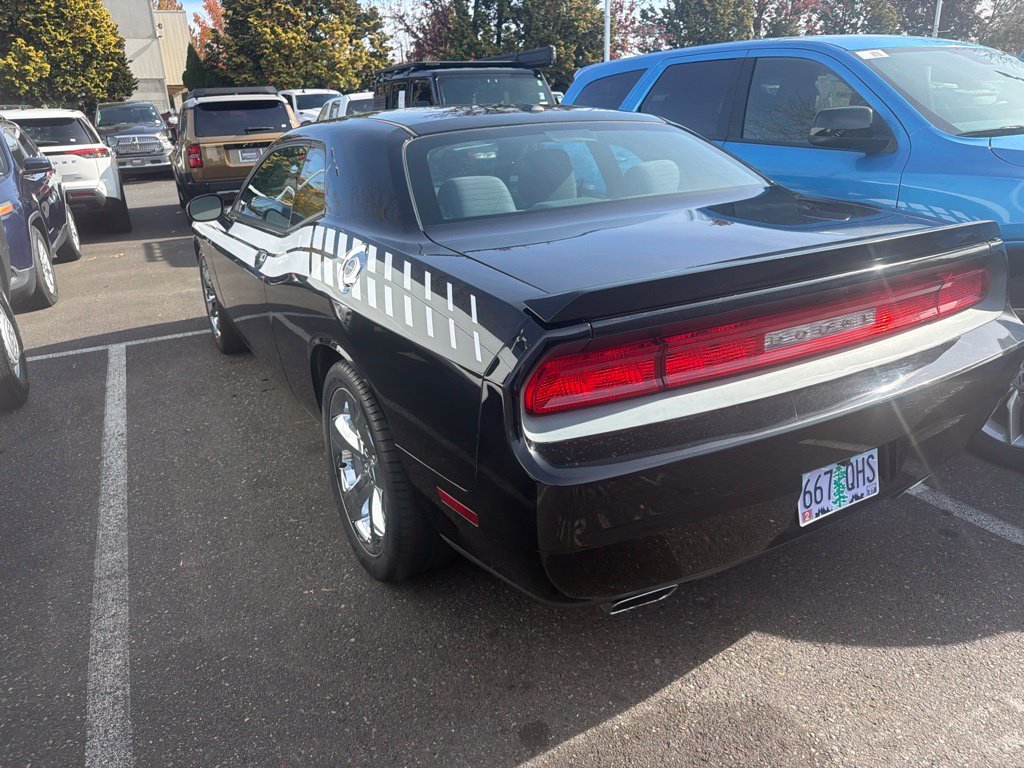 Used 2014 Black Clearcoat Dodge R/T image 6