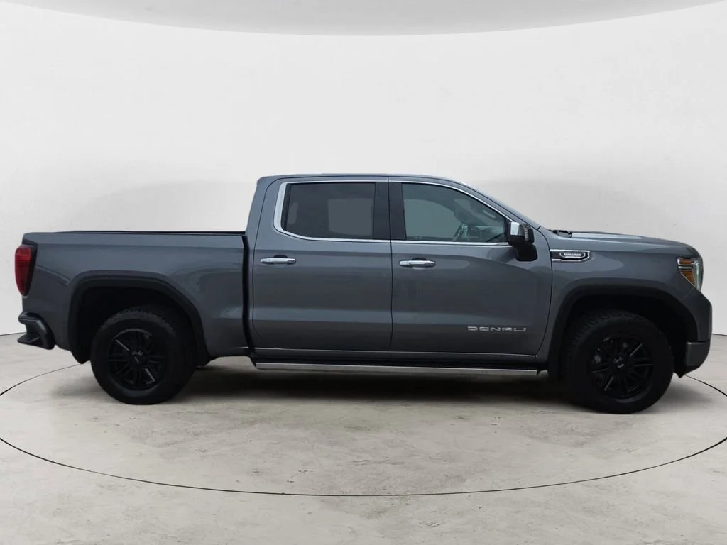 Used 2022 Gray GMC Denali image 6