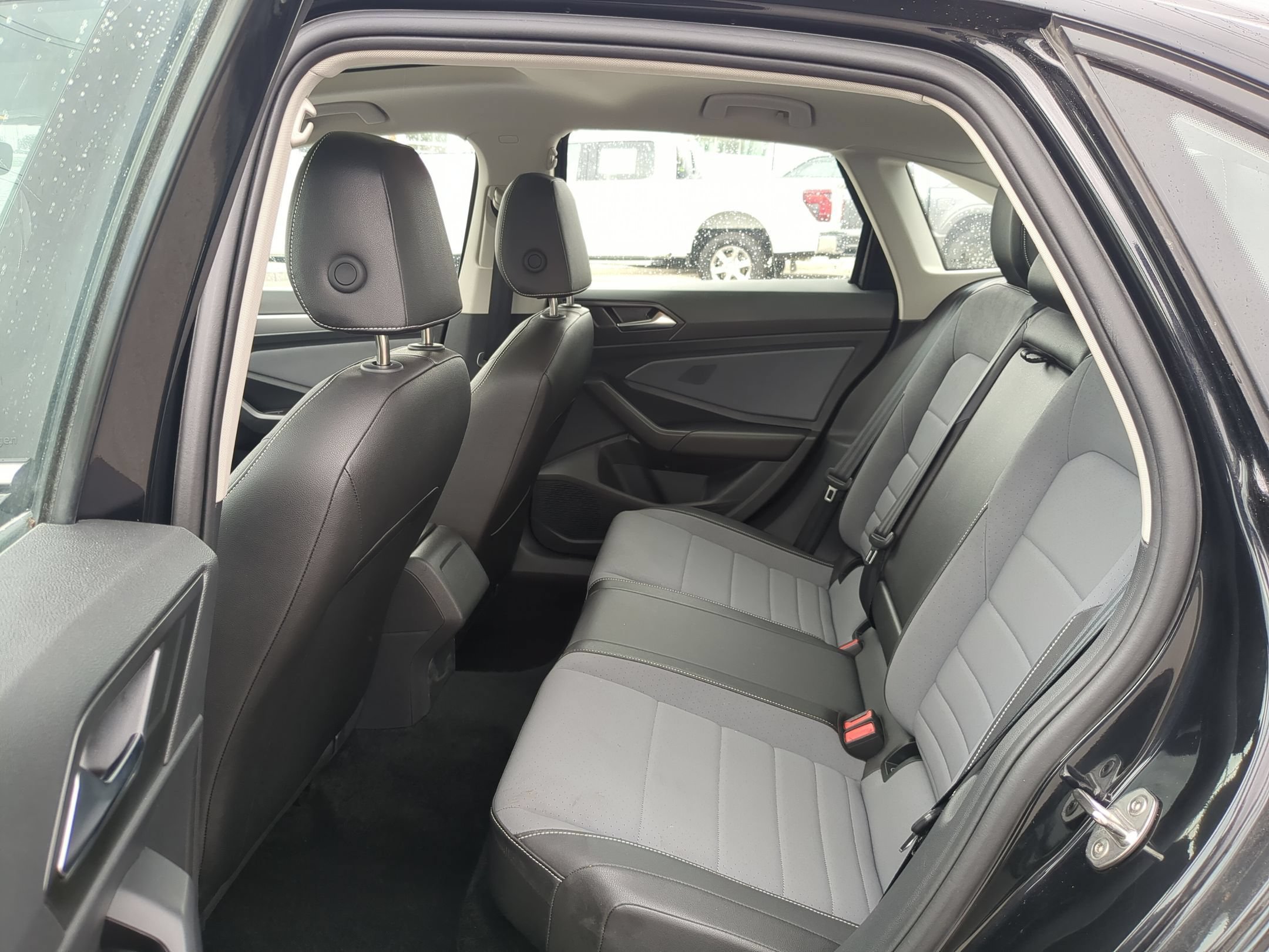 Used 2025 Gray Volkswagen SE image 26