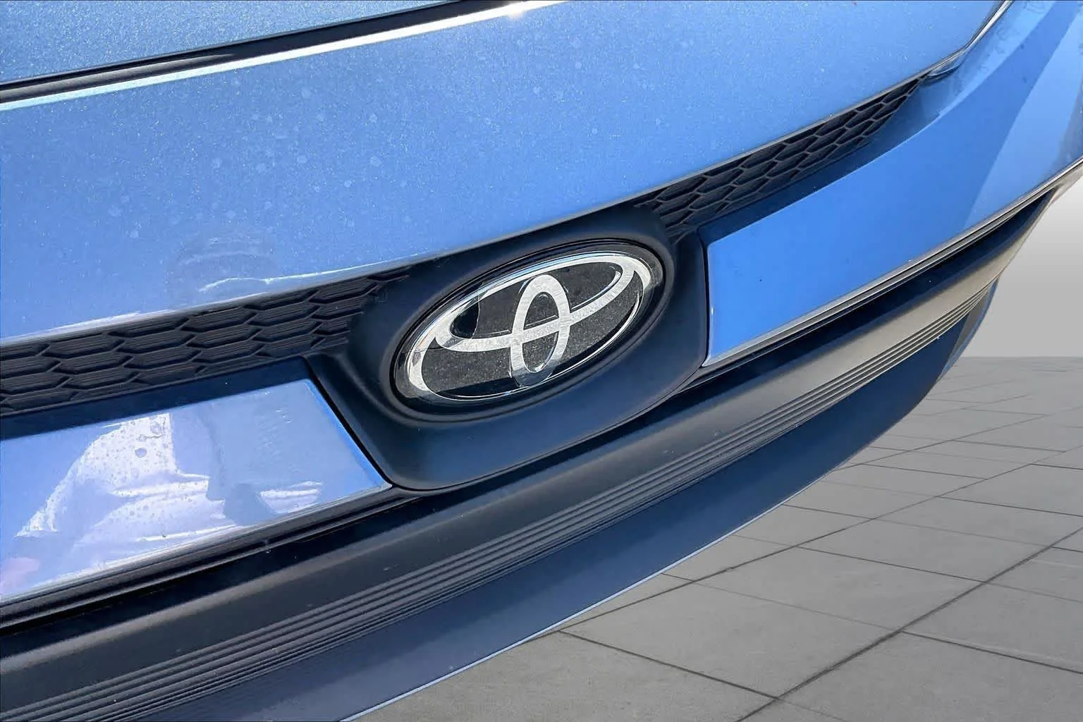 Used 2025 Celestite Toyota LE image 28