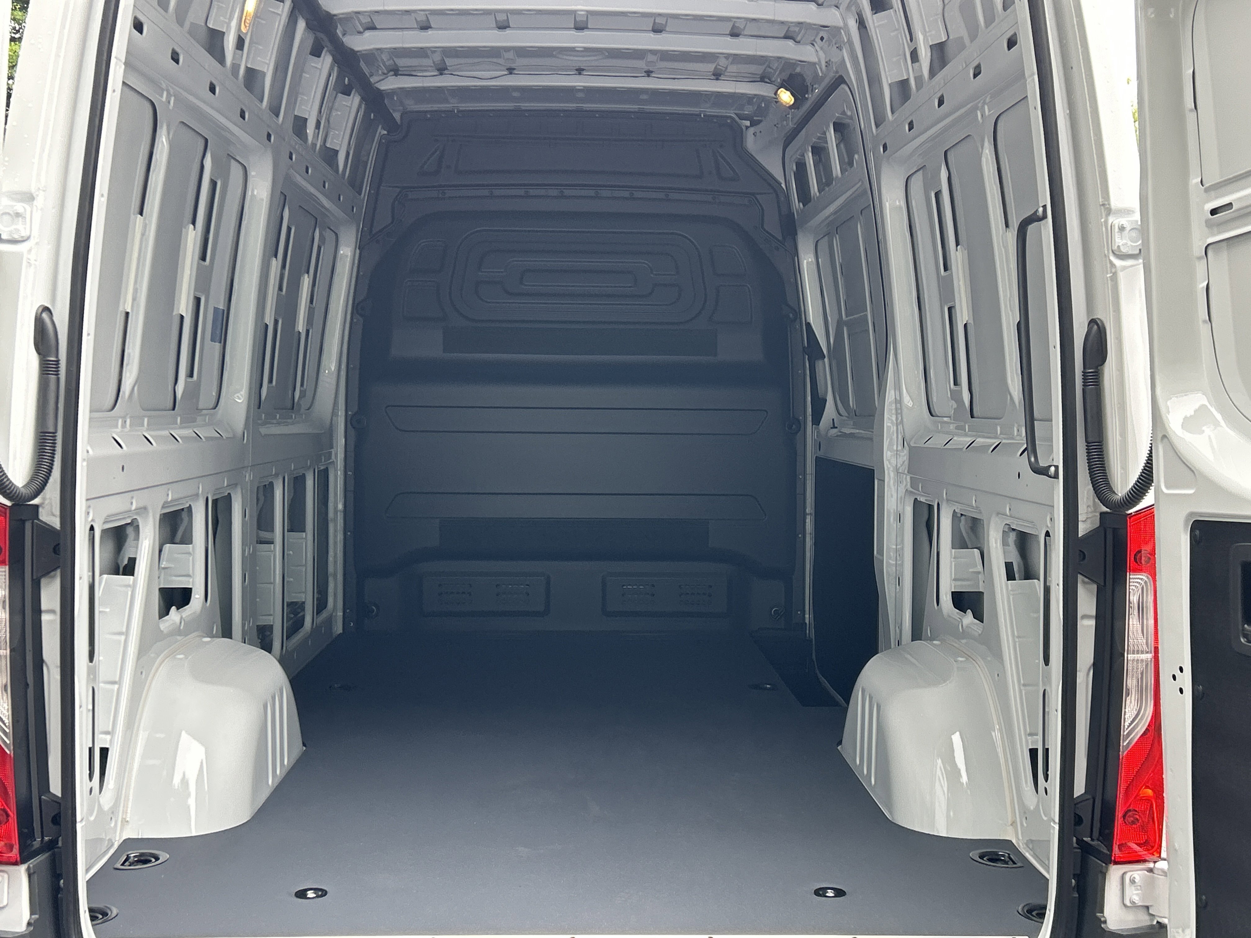 New 2026 Arctic White Mercedes-Benz 2500 Standard Roof I4 Diesel 144 RWD image 15