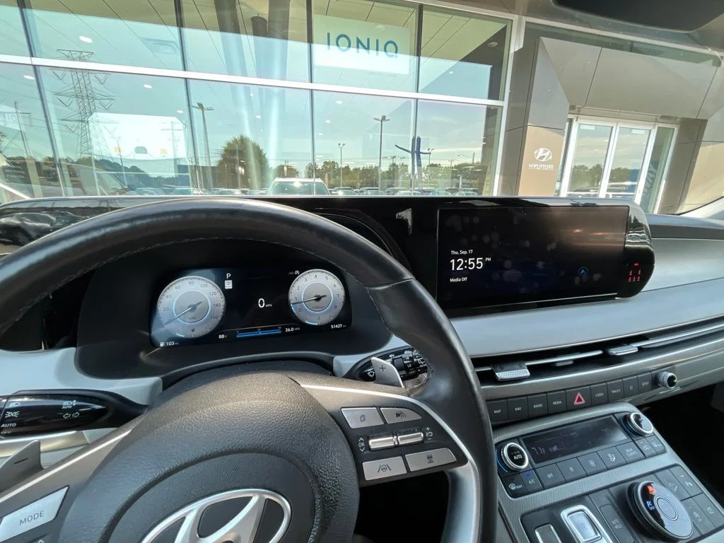 Used 2024 Silver Hyundai SEL image 45
