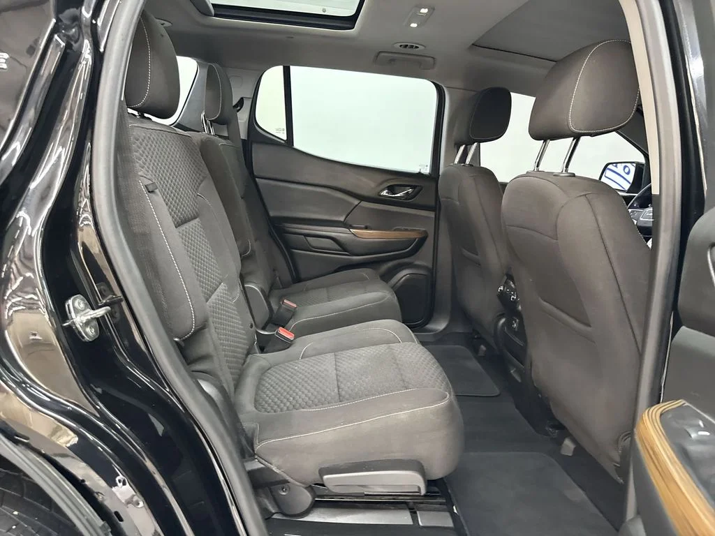 Used 2019 Ebony Twilight Metallic GMC SLE-2 image 17