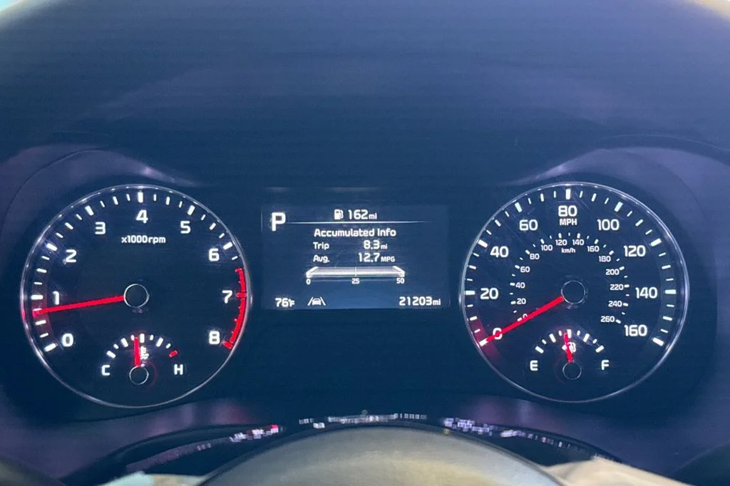 Used 2024 Snow White Pearl Kia GT-Line image 30