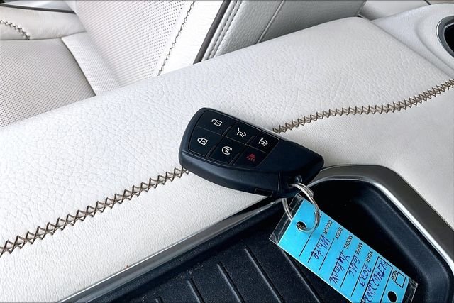 Used 2023 White GMC Denali image 11