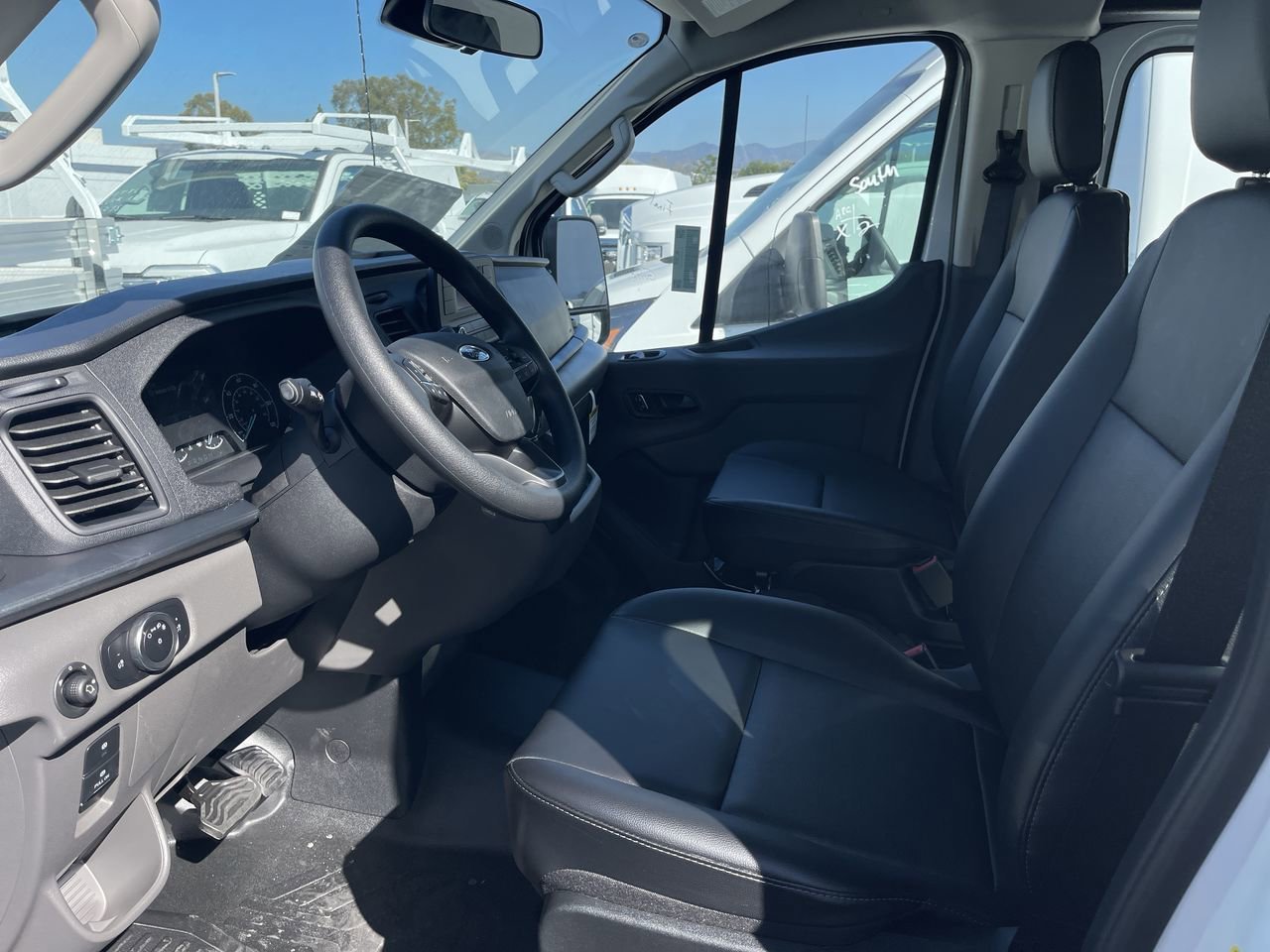 New 2025 Oxford White Ford  image 17