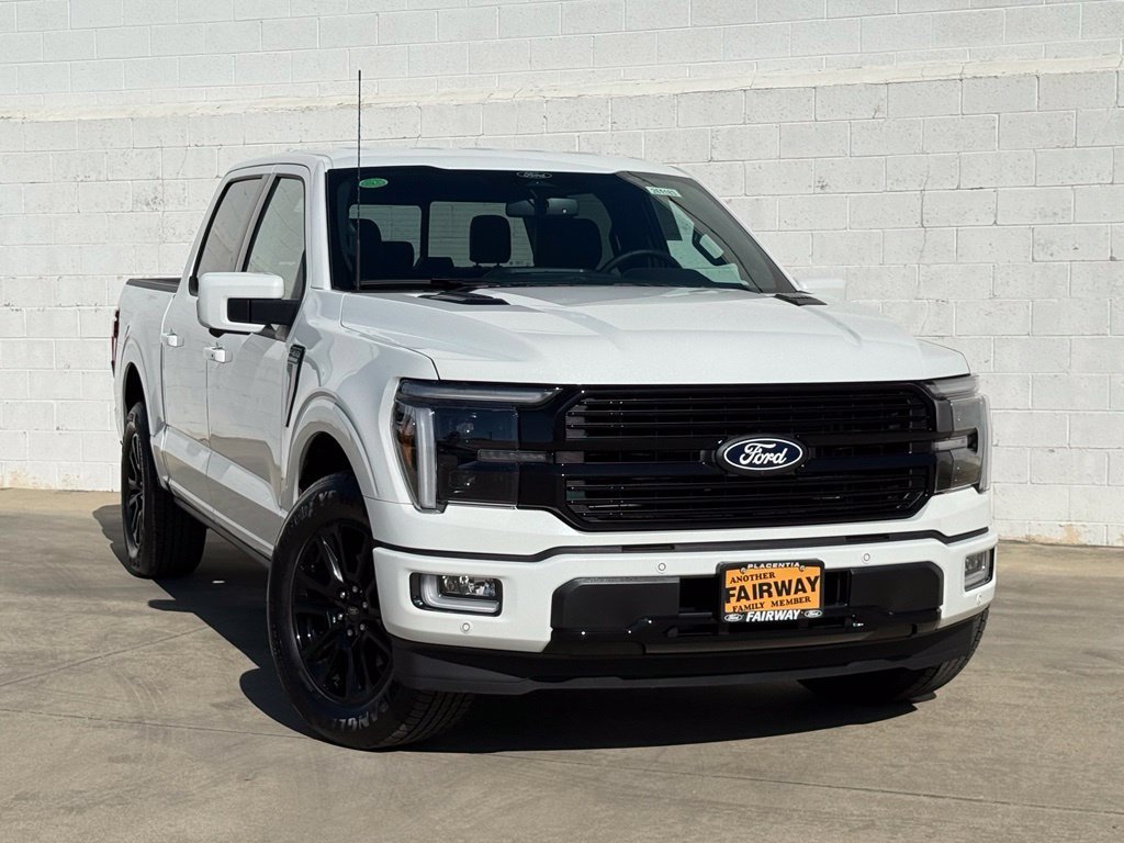 New 2026 Star White Metallic Tri-Coat Ford Platinum® image 2