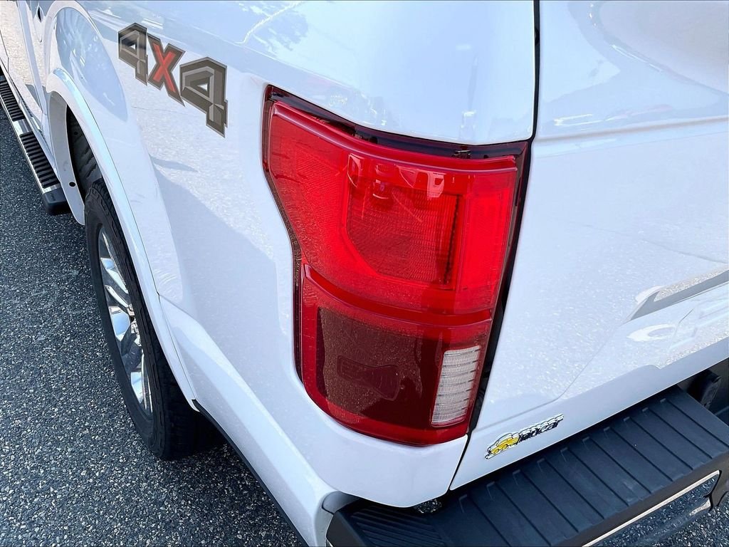 Used 2018 White Ford Lariat image 35