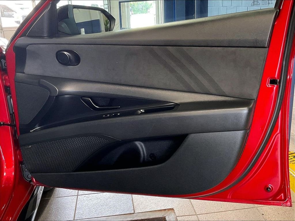Used 2025 Red Hyundai Base image 12